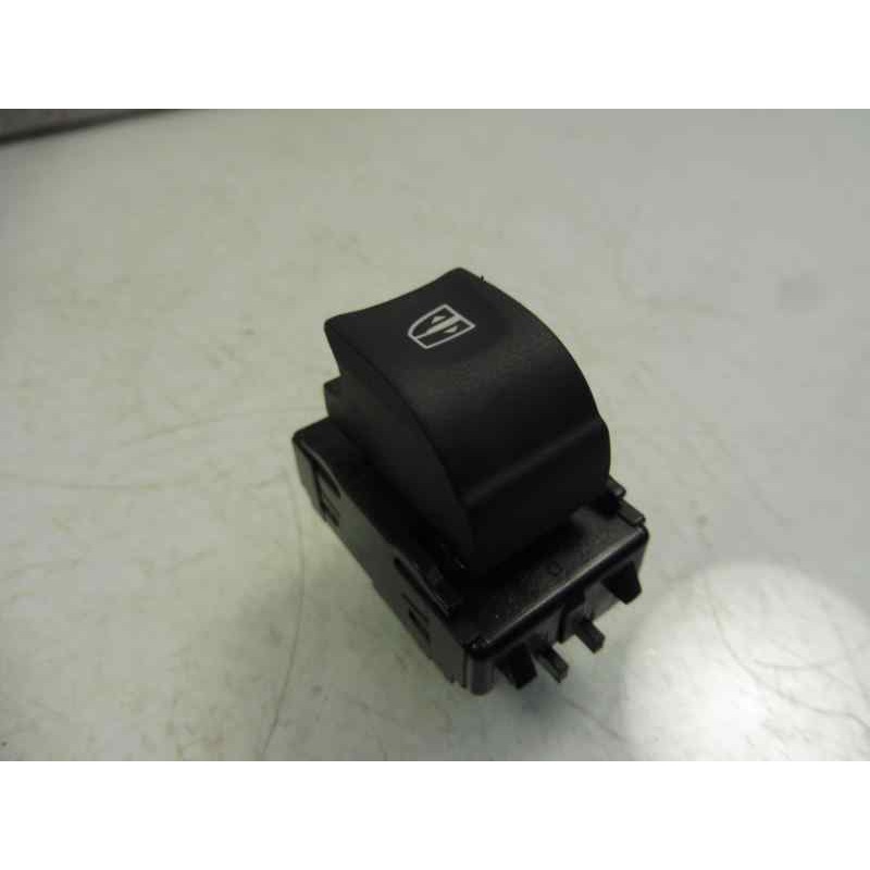 Recambio de mando elevalunas trasero izquierdo para renault megane iii berlina 5 p bose edition referencia OEM IAM 254010003R  