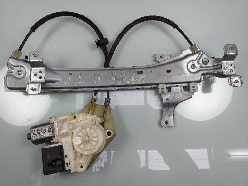 Recambio de elevalunas trasero derecho para renault megane iii berlina 5 p bose edition referencia OEM IAM 827200003R 827306548R