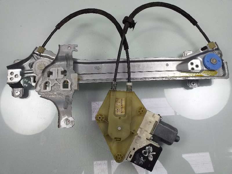 Recambio de elevalunas trasero derecho para renault megane iii berlina 5 p bose edition referencia OEM IAM 827200003R 827306548R