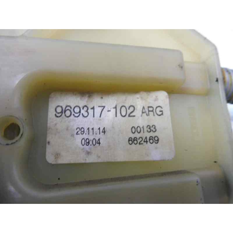 Recambio de elevalunas trasero izquierdo para renault megane iii berlina 5 p bose edition referencia OEM IAM 827210003R 82731018