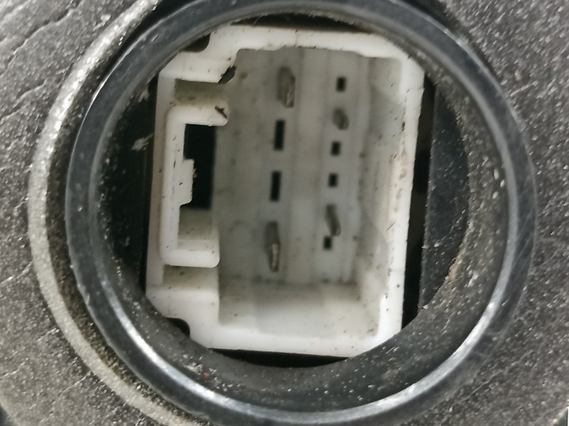 Recambio de cerradura puerta trasera izquierda para toyota avensis (t27) active referencia OEM IAM 6906005050  