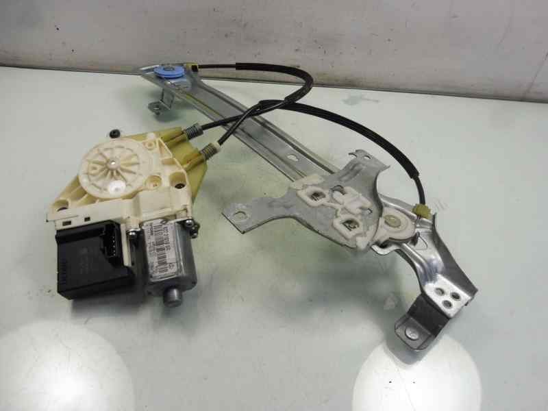 Recambio de elevalunas trasero izquierdo para renault megane iii berlina 5 p bose edition referencia OEM IAM 827210003R 82731018