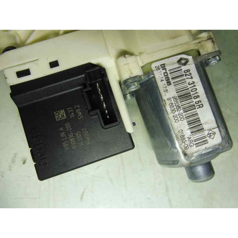 Recambio de elevalunas trasero izquierdo para renault megane iii berlina 5 p bose edition referencia OEM IAM 827210003R 82731018