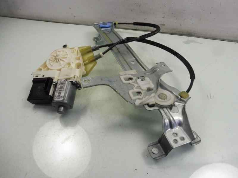 Recambio de elevalunas trasero izquierdo para renault megane iii berlina 5 p bose edition referencia OEM IAM 827210003R 82731018