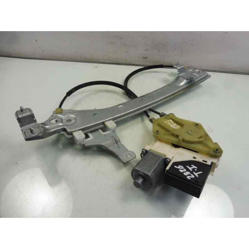 Recambio de elevalunas trasero izquierdo para renault megane iii berlina 5 p bose edition referencia OEM IAM 827210003R 82731018