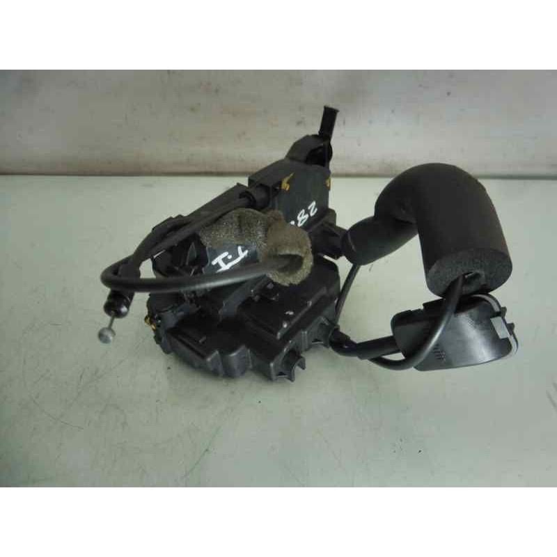 Recambio de cerradura puerta trasera izquierda para renault megane iii berlina 5 p bose edition referencia OEM IAM 825030001R  