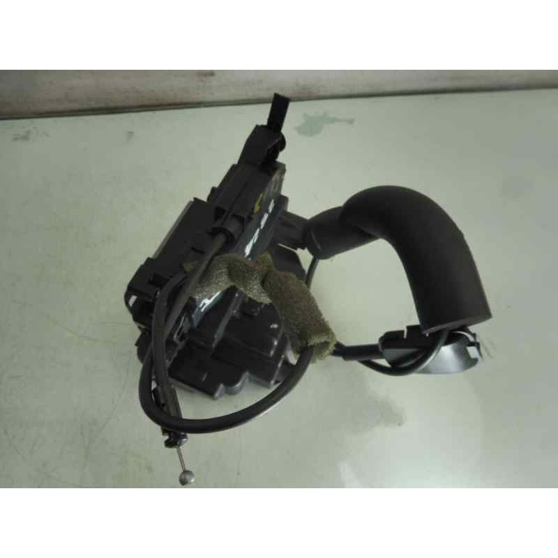 Recambio de cerradura puerta trasera izquierda para renault megane iii berlina 5 p bose edition referencia OEM IAM 825030001R  