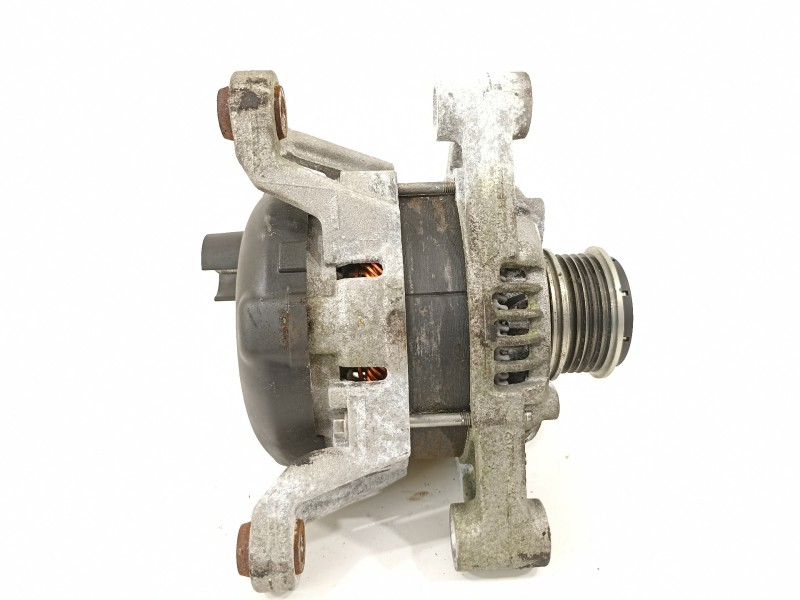 Recambio de alternador para opel corsa e selective referencia OEM IAM 13585664  
