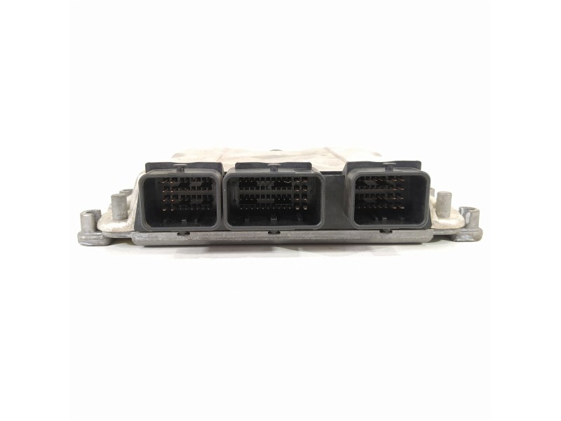 Recambio de centralita motor uce para peugeot expert kombi premium (7 asientos) referencia OEM IAM 9651175180 0281011343 