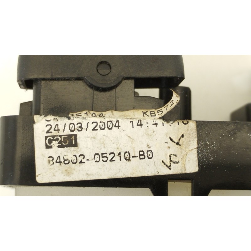 Recambio de mando elevalunas delantero izquierdo para toyota avensis berlina (t25) 2.0 d4-d executive berlina (5-ptas.) referenc