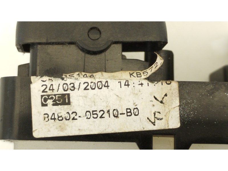 Recambio de mando elevalunas delantero izquierdo para toyota avensis berlina (t25) 2.0 d4-d executive berlina (5-ptas.) referenc