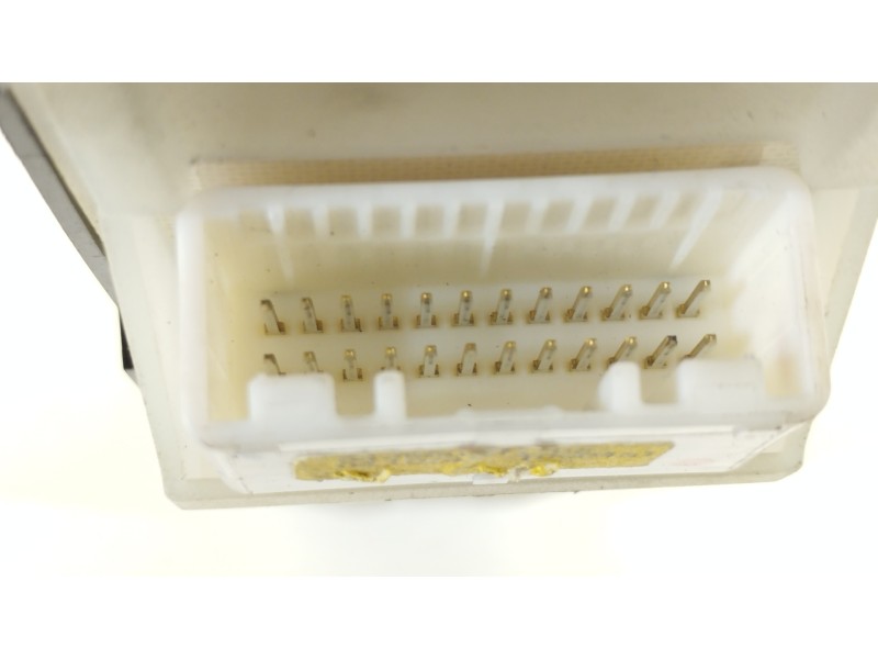 Recambio de mando elevalunas delantero izquierdo para toyota avensis berlina (t25) 2.0 d4-d executive berlina (5-ptas.) referenc