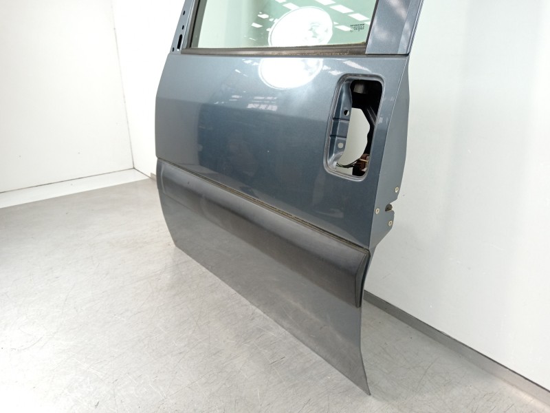 Recambio de puerta delantera izquierda para peugeot expert kombi premium (7 asientos) referencia OEM IAM 9002V6  