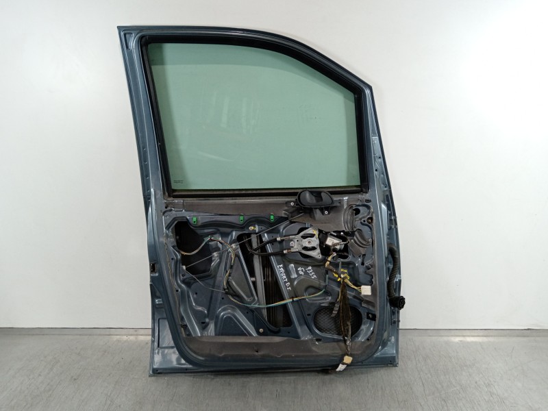Recambio de puerta delantera izquierda para peugeot expert kombi premium (7 asientos) referencia OEM IAM 9002V6  