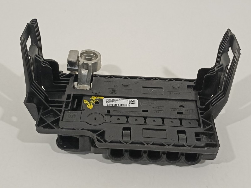 Recambio de caja reles / fusibles para seat arona xperience referencia OEM IAM 2Q0937548D  