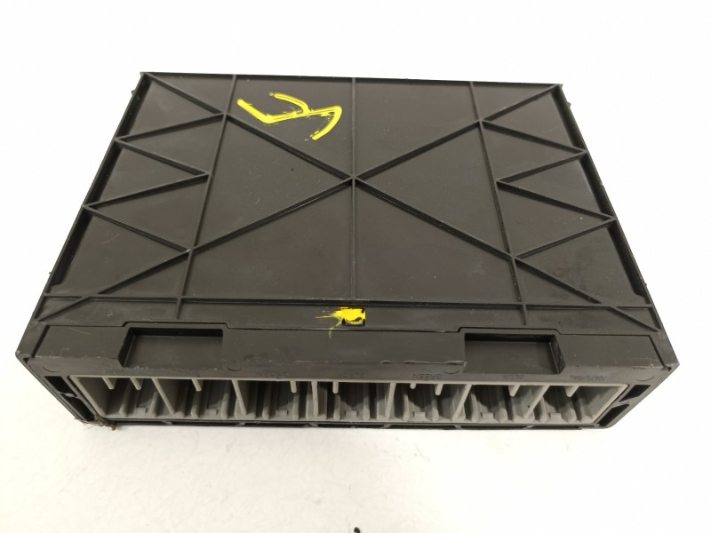 Recambio de modulo electronico para opel corsa e selective referencia OEM IAM 13515939  