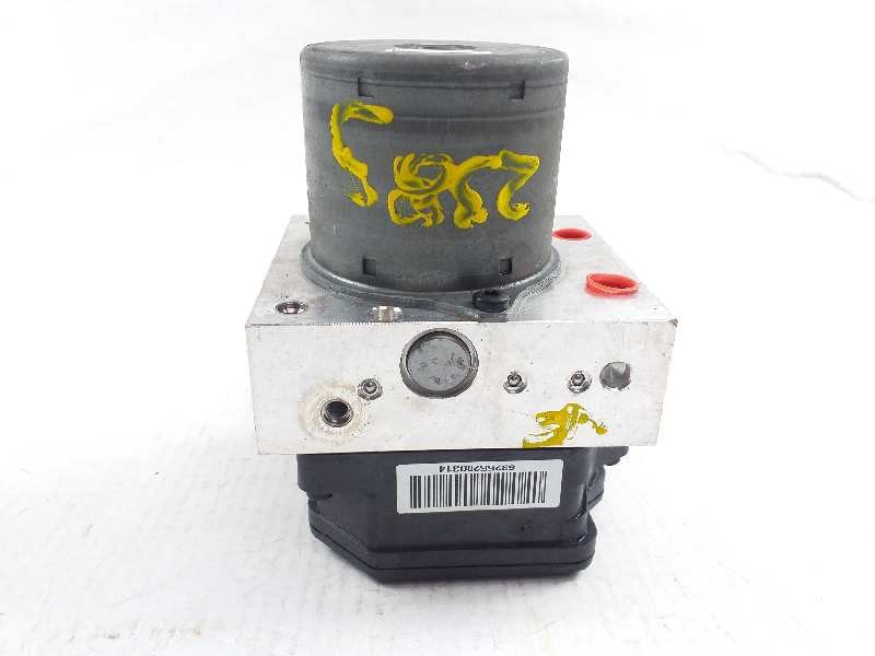 Recambio de abs para hyundai i40 cw tecno blue referencia OEM IAM 589203Z600  