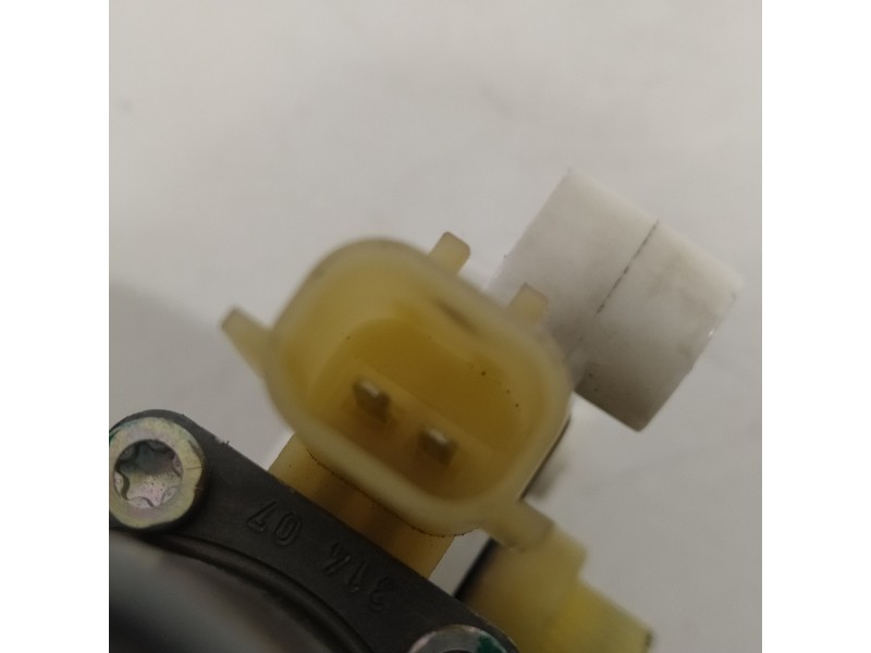 Recambio de motor elevalunas trasero izquierdo para chrysler grand voyager limited referencia OEM IAM 3018077D 0130822335 