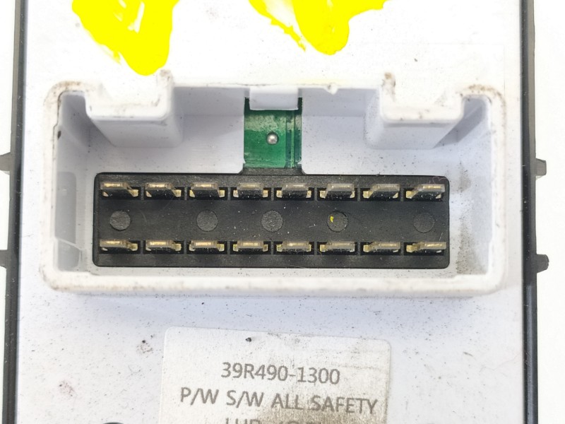 Recambio de mando elevalunas delantero izquierdo para hyundai i40 cw tecno blue referencia OEM IAM 935713Z000  