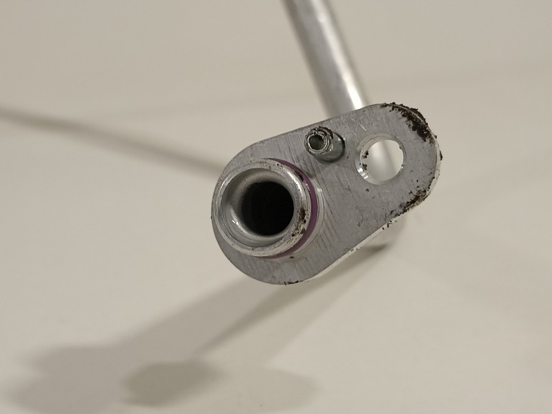 Recambio de tubo aire acondicionado para seat arona xperience referencia OEM IAM 2Q0816721E  