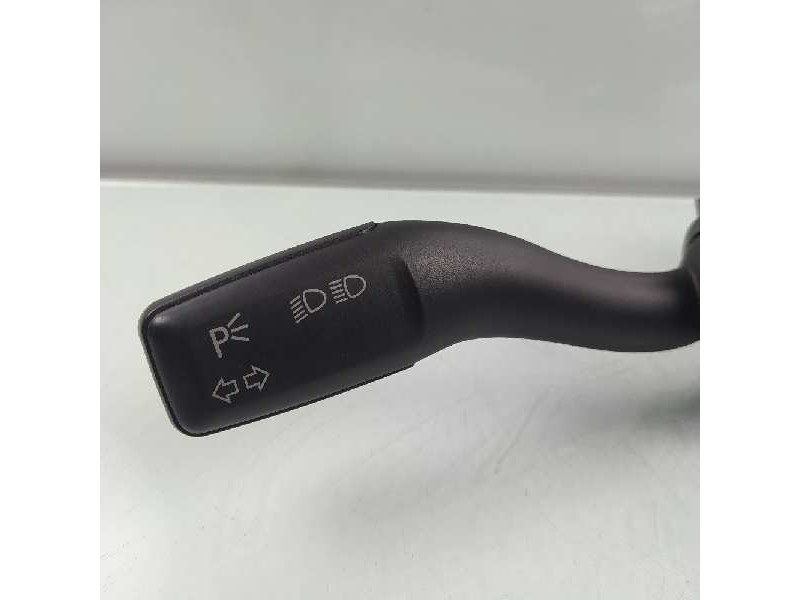Recambio de mando intermitentes para audi a6 berlina (4f2) 2.7 tdi quattro (132kw) referencia OEM IAM 4E0953513A  