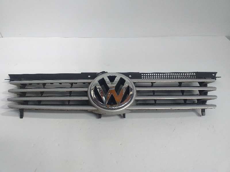 Recambio de rejilla delantera para volkswagen bora berlina (1j2) conceptline referencia OEM IAM 1J5853655C  