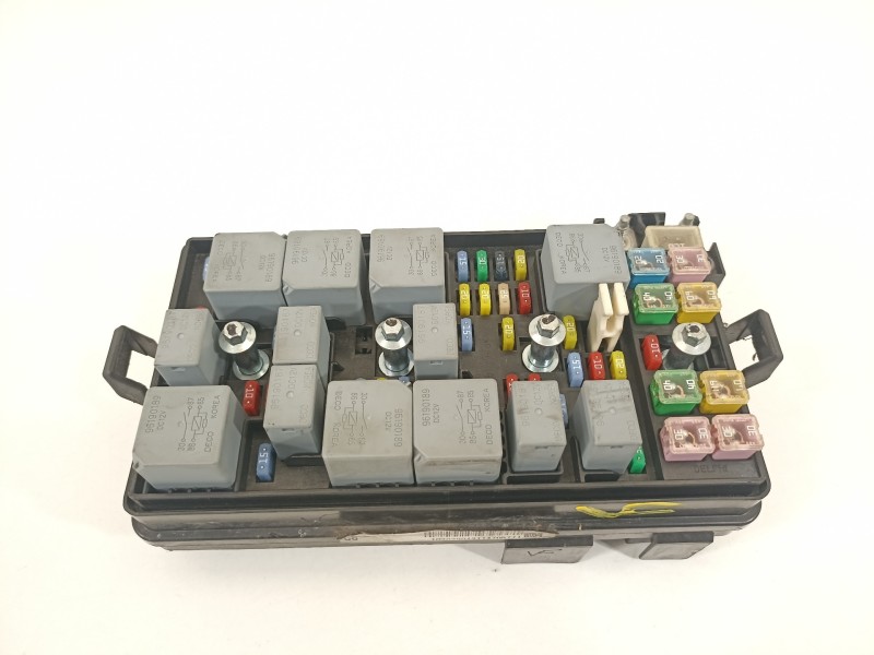 Recambio de caja reles / fusibles para chevrolet epica lt referencia OEM IAM 96646698   Recambio de caja reles / fusibles para chevrolet epica lt referencia OEM IAM 96646698
