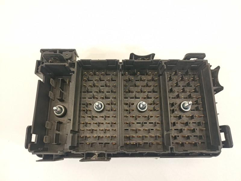 Recambio de caja reles / fusibles para chevrolet epica lt referencia OEM IAM 96646698   Recambio de caja reles / fusibles para chevrolet epica lt referencia OEM IAM 96646698