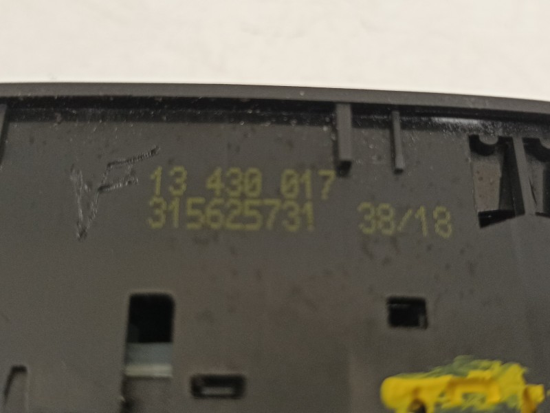 Recambio de mando elevalunas delantero izquierdo para opel corsa e selective referencia OEM IAM 13430017  