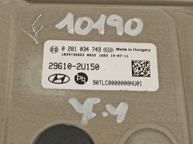 Recambio de centralita motor uce para hyundai tucson essence 2wd referencia OEM IAM 296102U150  