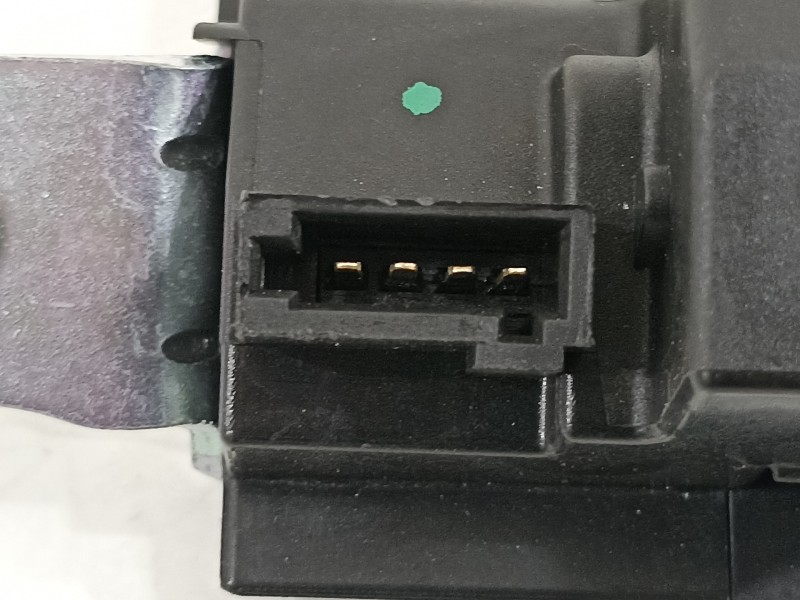 Recambio de cerradura maletero / porton para opel corsa e selective referencia OEM IAM 39021416  