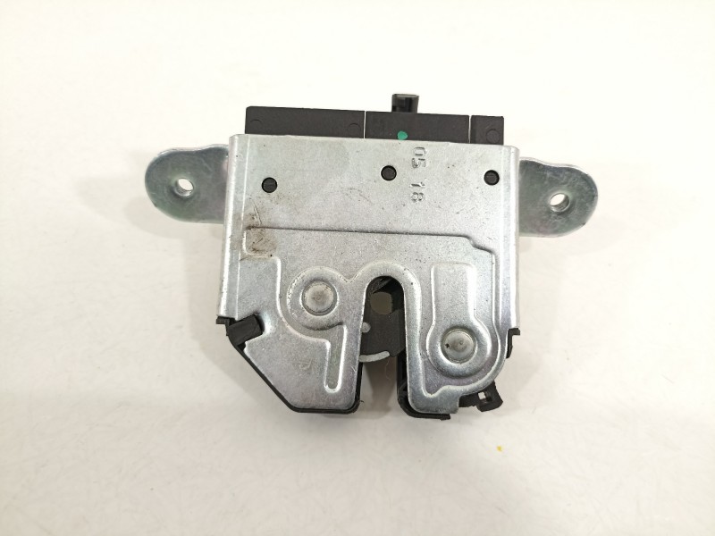 Recambio de cerradura maletero / porton para opel corsa e selective referencia OEM IAM 39021416  