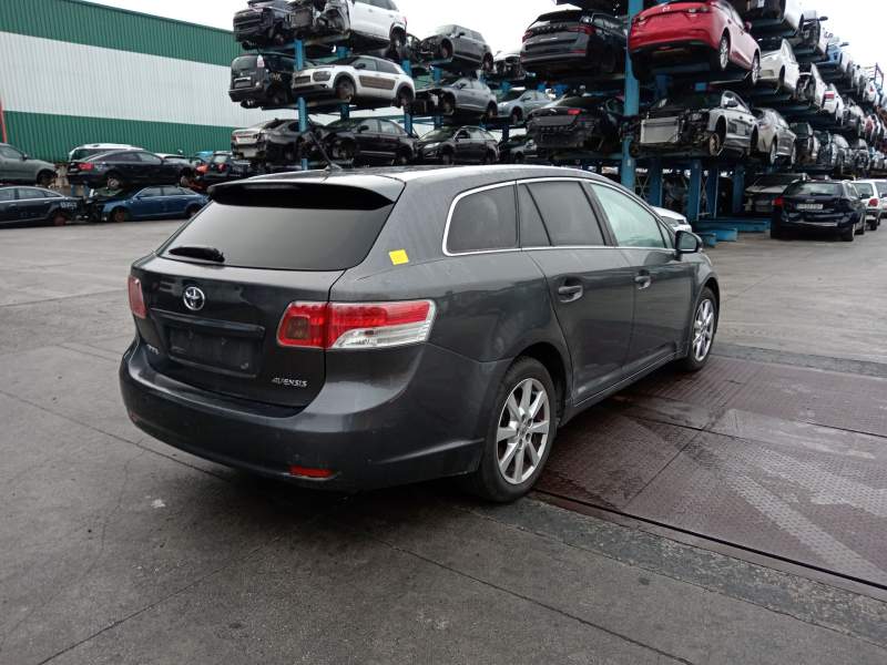 toyota avensis station wagon (_t27_) del año 2010