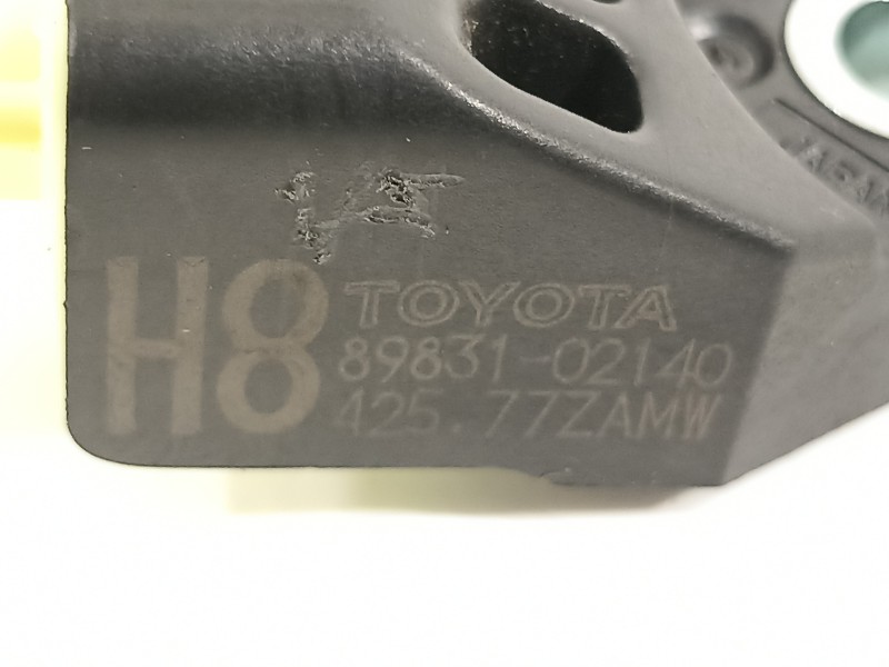 Recambio de sensor para toyota yaris hsd active referencia OEM IAM 8983102140  