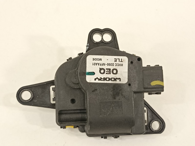 Recambio de motor apertura trampillas climatizador para hyundai tucson essence 2wd referencia OEM IAM HVCCD266  