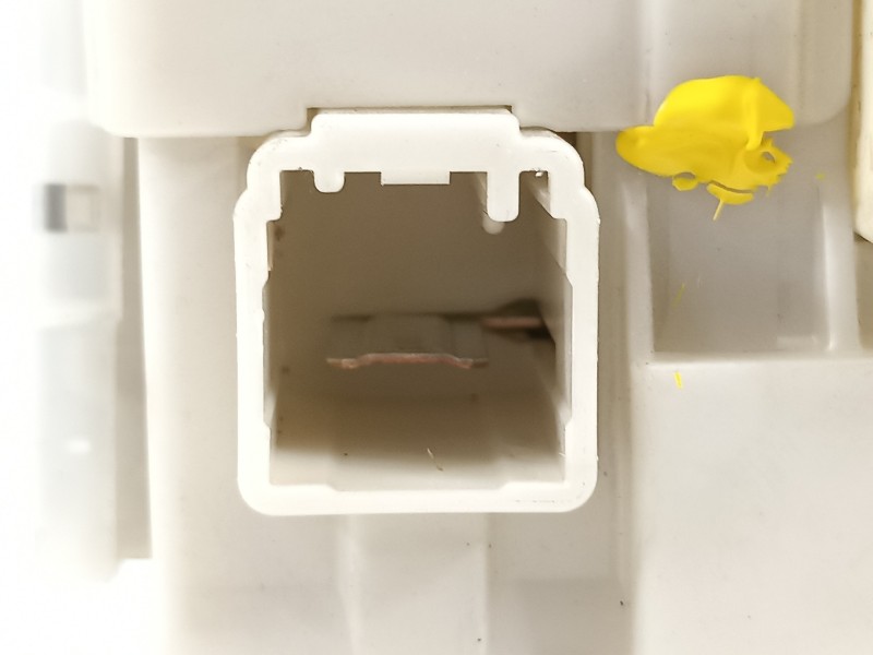 Recambio de modulo electronico para toyota yaris hsd active referencia OEM IAM 8273052K40  