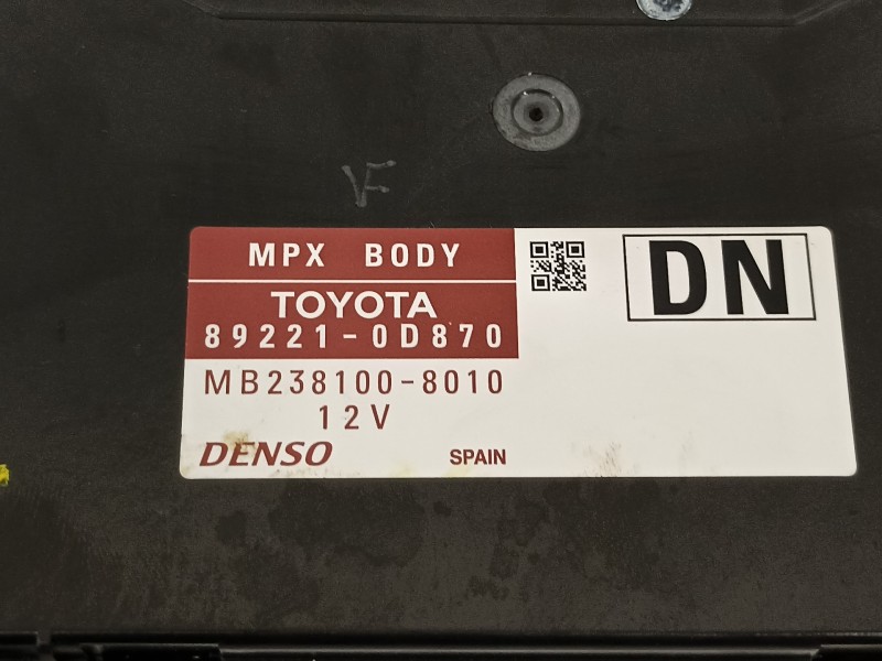 Recambio de modulo electronico para toyota yaris hsd active referencia OEM IAM 892210D870 MB2381008010 
