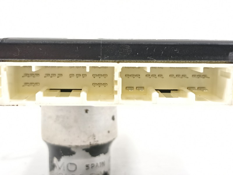 Recambio de modulo electronico para toyota yaris hsd active referencia OEM IAM 892210D870 MB2381008010 
