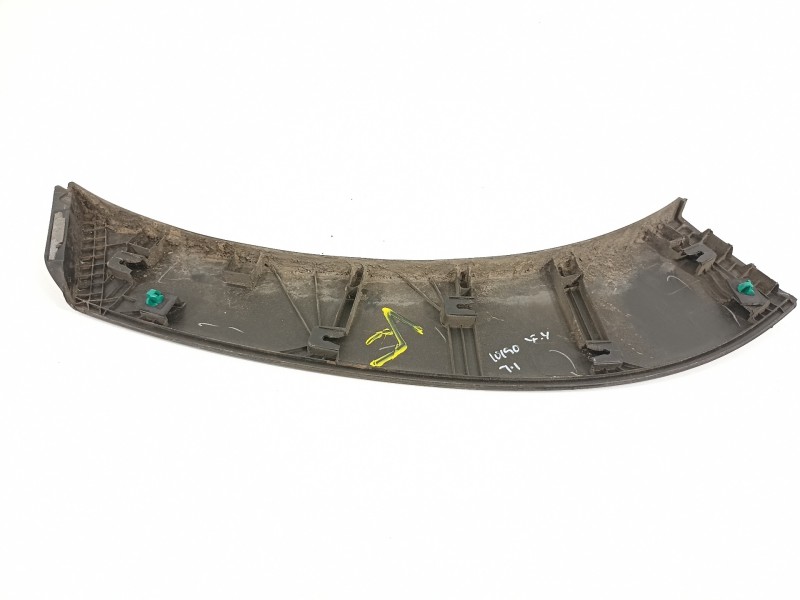 Recambio de aletin trasero izquierdo para hyundai tucson essence 2wd referencia OEM IAM 87743D7000  