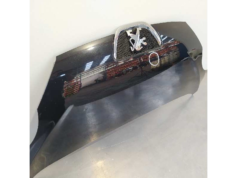 Recambio de capot para peugeot 107 urban referencia OEM IAM 1611149380  