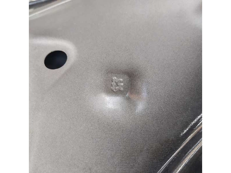 Recambio de capot para peugeot 107 urban referencia OEM IAM 1611149380  