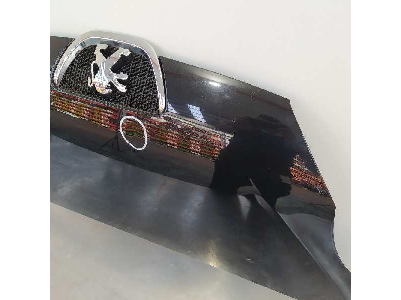 Recambio de capot para peugeot 107 urban referencia OEM IAM 1611149380  