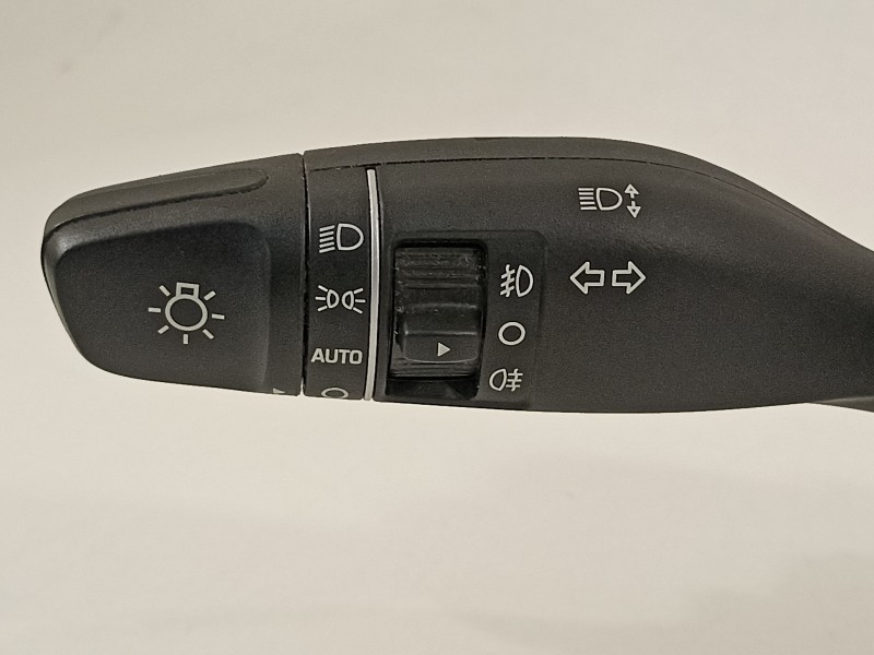 Recambio de mando luces para hyundai tucson essence 2wd referencia OEM IAM 93403D3952  