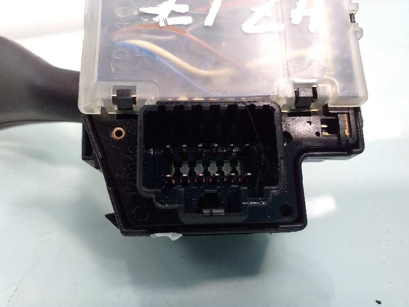 Recambio de mando limpia para ford focus lim. (cb4) trend referencia OEM IAM 4M5T17A553BD  