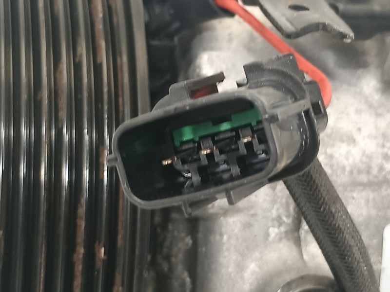 Recambio de compresor aire acondicionado para hyundai tucson essence 2wd referencia OEM IAM CA500NFJCB04  
