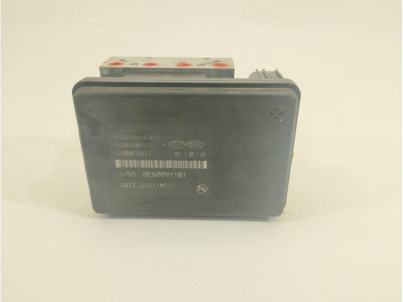 Recambio de abs para hyundai tucson essence 2wd referencia OEM IAM 58920D7560 A1000835AIJ 