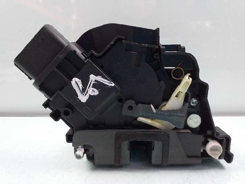 Recambio de cerradura puerta trasera derecha para ford focus lim. (cb4) trend referencia OEM IAM 4M5AR26412BE  