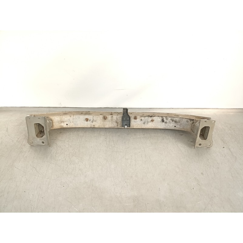 Recambio de refuerzo paragolpes delantero para toyota corolla verso (r1) 2.2 d-4d luna referencia OEM IAM   