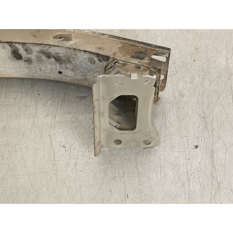 Recambio de refuerzo paragolpes delantero para toyota corolla verso (r1) 2.2 d-4d luna referencia OEM IAM   