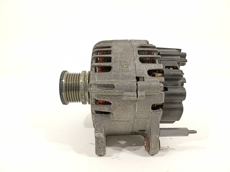 Recambio de alternador para seat leon (5f1) fr referencia OEM IAM 03L903023J  